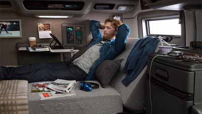 2026 Volvo VNL 300 34