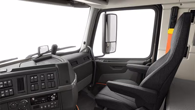 2026 Volvo VNL 400 38