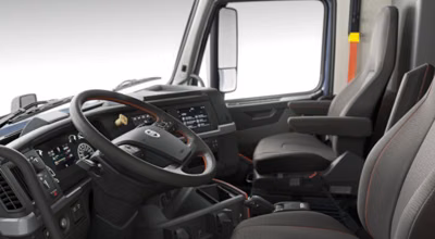 2026 Volvo VNR 640 37