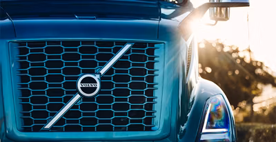 2025 Volvo 4x2 Tractor 3