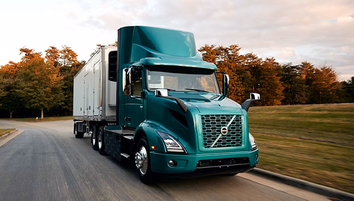 2026 Volvo 4x2 Tractor - Image 16