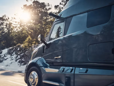 2025 Volvo VNL 640 10