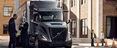 2025 Volvo VNR 440 2