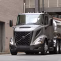 2026 Volvo VNR 440 - Image 4