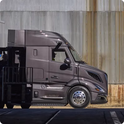 2025 Volvo VNR 440 9