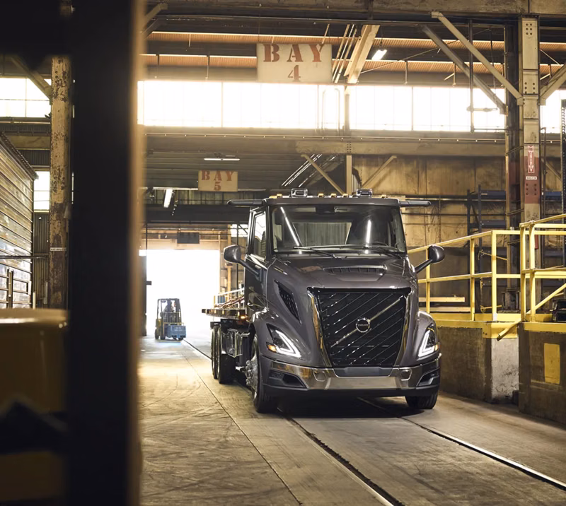 2026 Volvo VNR 440 - Image 32